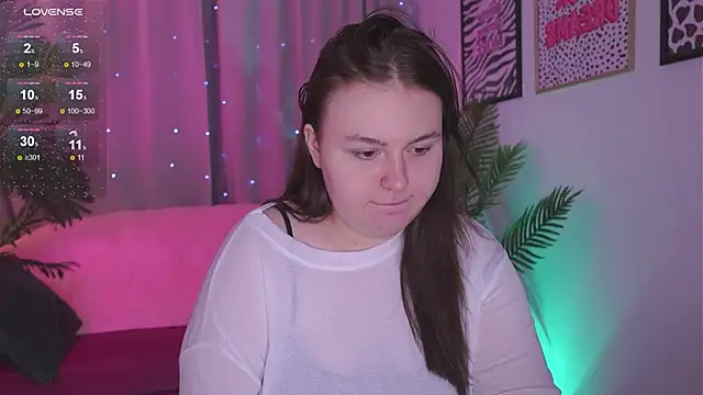 Snapshot of Mia__Peach chatting on March 2025 03:02:02 AM Mia Peach online show from March 2025 03:02:02 AM