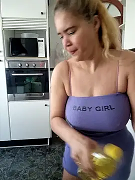 Snapshot of lamorbosa37 chatting on December 2024 11:54:01 AM lamorbosa37 online show from December 2024 11:54:01 AM