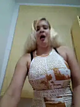 Snapshot of lamorbosa37 chatting on December 2024 04:04:02 PM lamorbosa37 online show from December 2024 04:04:02 PM