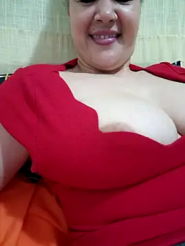 Snapshot of lamorbosa37 chatting on December 2024 05:00:01 PM lamorbosa37 online show from December 2024 05:00:01 PM