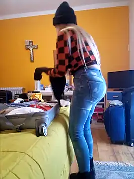 Snapshot of lamorbosa37 chatting on January 2025 08:57:02 AM lamorbosa37 online show from January 2025 08:57:02 AM