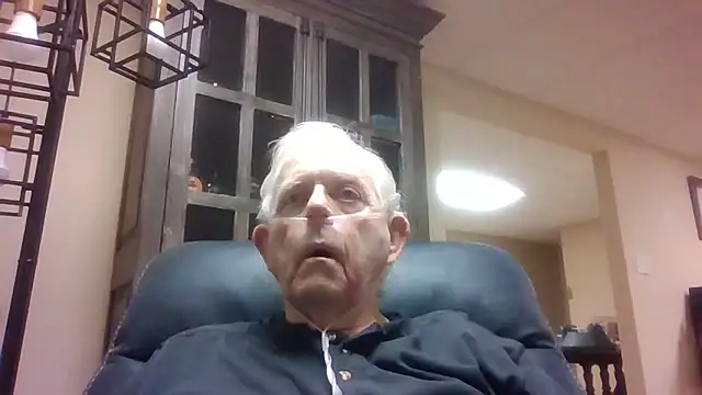 Snapshot of bootlegmanz chatting on February 2026 12:41:02 PM bootlegmanz online show from February 2026 12:41:02 PM