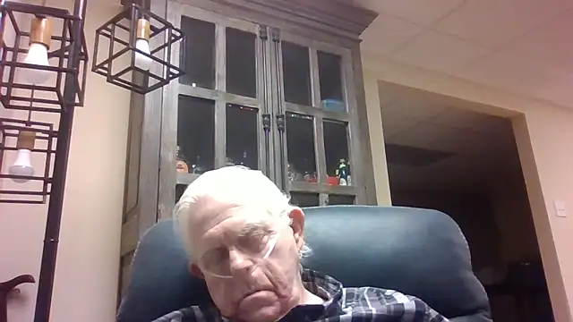 Snapshot of bootlegmanz chatting on February 2026 03:00:01 PM bootlegmanz online show from February 2026 03:00:01 PM