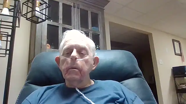 Snapshot of bootlegmanz chatting on May 2026 02:14:01 PM bootlegmanz online show from May 2026 02:14:01 PM