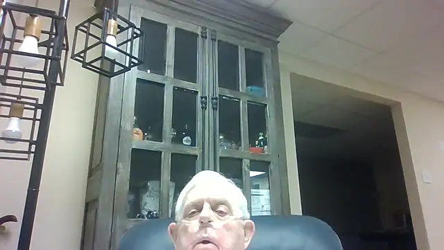 Snapshot of bootlegmanz chatting on May 2026 02:47:02 PM bootlegmanz online show from May 2026 02:47:02 PM