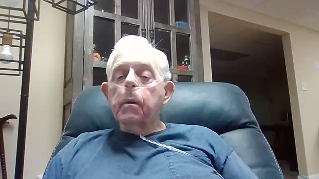 Snapshot of bootlegmanz chatting on May 2026 02:23:02 PM bootlegmanz online show from May 2026 02:23:02 PM