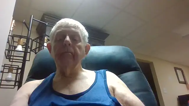 Snapshot of bootlegmanz chatting on June 2026 07:43:01 AM bootlegmanz online show from June 2026 07:43:01 AM