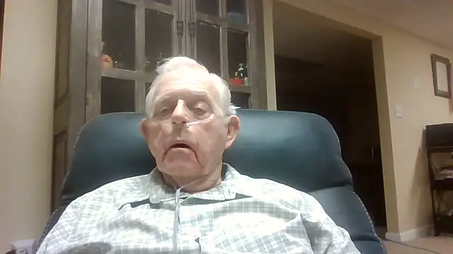 Snapshot of bootlegmanz chatting on June 2026 12:51:01 PM bootlegmanz online show from June 2026 12:51:01 PM