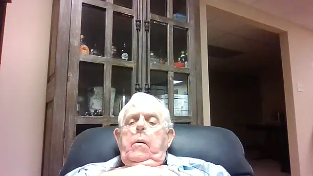 Snapshot of bootlegmanz chatting on June 2026 01:39:01 PM bootlegmanz online show from June 2026 01:39:01 PM