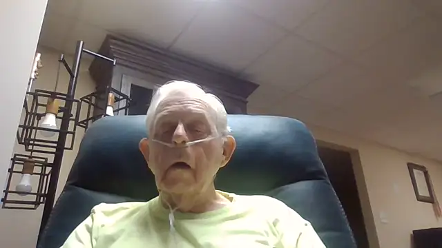 Snapshot of bootlegmanz chatting on June 2026 02:54:01 PM bootlegmanz online show from June 2026 02:54:01 PM