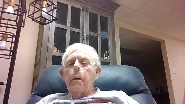 Snapshot of bootlegmanz chatting on June 2026 11:19:01 PM bootlegmanz online show from June 2026 11:19:01 PM