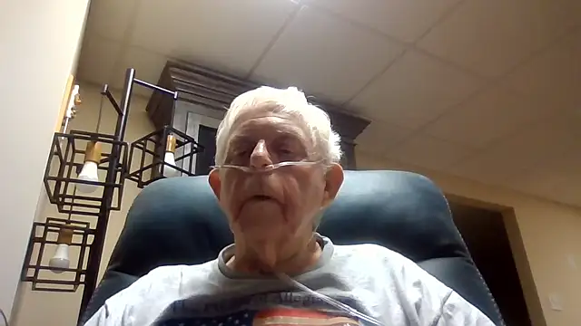 Snapshot of bootlegmanz chatting on June 2026 10:34:02 PM bootlegmanz online show from June 2026 10:34:02 PM