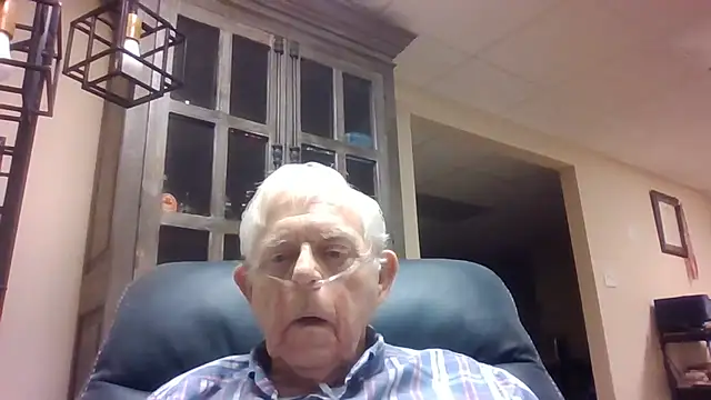 Snapshot of bootlegmanz chatting on June 2026 01:32:02 AM bootlegmanz online show from June 2026 01:32:02 AM
