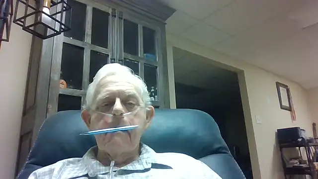 Snapshot of bootlegmanz chatting on July 2026 12:53:01 PM bootlegmanz online show from July 2026 12:53:01 PM