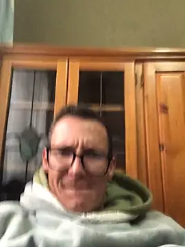 Snapshot of TheSouthernKing chatting on June 2026 10:40:01 AM TheSouthernKing online show from June 2026 10:40:01 AM