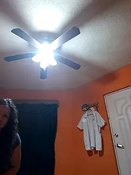 miicheele32 online show from October 2025 07:52:02 AM