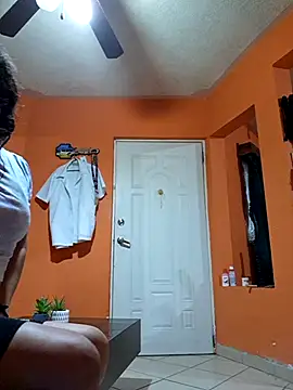 miicheele32 online show from October 2025 08:48:02 AM