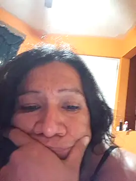 miicheele32 online show from November 2025 11:34:02 AM