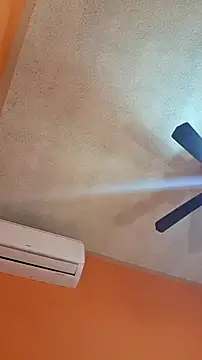 miicheele32 online show from December 2025 08:05:02 PM