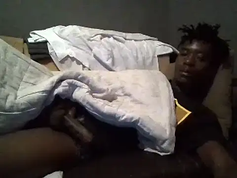 Snapshot of SmallGoodNutts chatting on February 2025 02:39:01 AM SmallGoodNutts online show from February 2025 02:39:01 AM