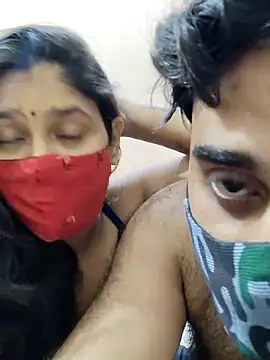 Snapshot of IND_COUPLE1 chatting on December 2024 03:11:02 PM IND COUPLE1 online show from December 2024 03:11:02 PM