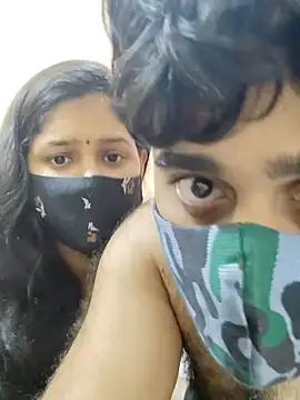 Snapshot of IND_COUPLE1 chatting on December 2024 09:45:01 AM IND COUPLE1 online show from December 2024 09:45:01 AM