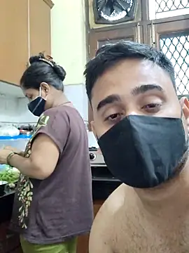 Snapshot of IND_COUPLE1 chatting on February 2025 08:40:01 AM IND COUPLE1 online show from February 2025 08:40:01 AM