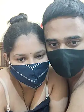 Snapshot of IND_COUPLE1 chatting on February 2025 12:48:02 PM IND COUPLE1 online show from February 2025 12:48:02 PM