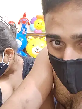 Snapshot of IND_COUPLE1 chatting on February 2025 07:36:01 PM IND COUPLE1 online show from February 2025 07:36:01 PM