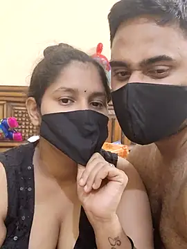 Snapshot of IND_COUPLE1 chatting on March 2025 07:27:02 PM IND COUPLE1 online show from March 2025 07:27:02 PM