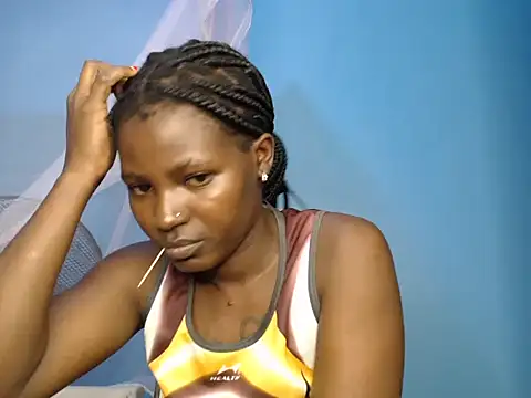 TrishaKalid online show from November 2025 07:36:03 PM