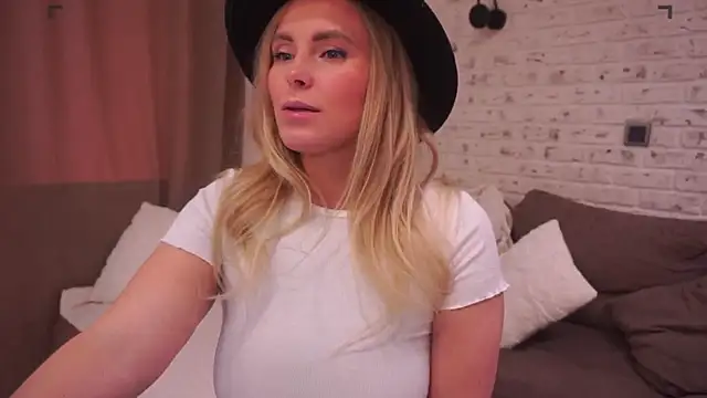 Charming Daphny online show from March 2025 08:53:01 AM