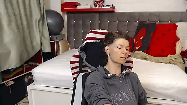 kellyterapy online show from May 2026 12:29:02 AM