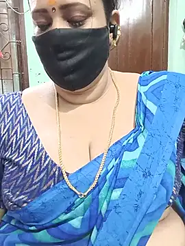 Snapshot of ashikaa_r chatting on June 2026 04:38:02 PM ashikaa r online show from June 2026 04:38:02 PM