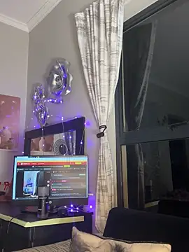 Dime-   online show from October 2025 01:13:01 AM