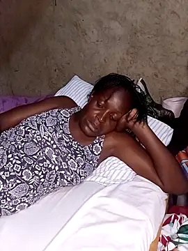 Snapshot of pretty_prickle chatting on October 2025 06:42:02 PM pretty prickle online show from October 2025 06:42:02 PM