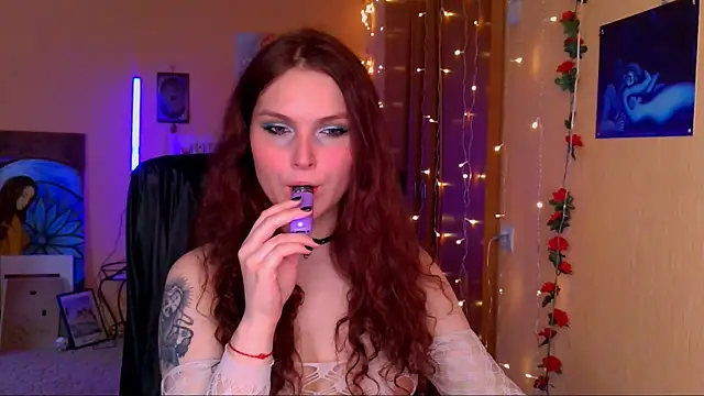 Snapshot of Jenna_Sativa chatting on June 2026 01:49:01 PM Jenna Sativa online show from June 2026 01:49:01 PM