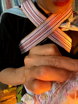 Laura8910 online show from October 2025 09:57:01 AM