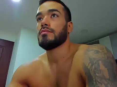 Alexander Martines online show from October 2025 10:23:02 PM