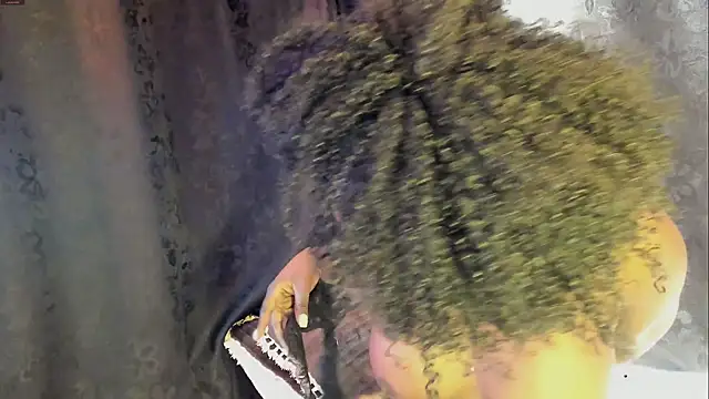 MiaKnox online show from February 2026 12:09:01 AM