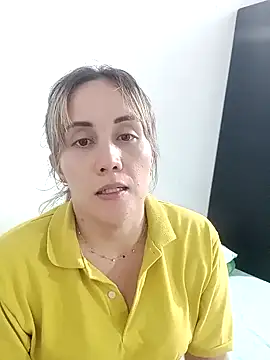 Snapshot of Isabel23zr chatting on January 2025 01:38:02 AM Isabel23zr online show from January 2025 01:38:02 AM