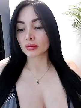 Snapshot of _monicab chatting on March 2025 01:04:01 AM monicab online show from March 2025 01:04:01 AM