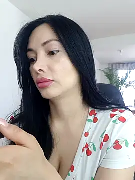 Snapshot of _monicab chatting on September 2025 01:35:01 PM monicab online show from September 2025 01:35:01 PM
