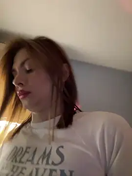 Snapshot of Accole chatting on February 2025 03:35:02 AM Accole online show from February 2025 03:35:02 AM