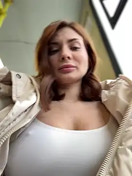 Snapshot of Accole chatting on February 2025 08:05:01 AM Accole online show from February 2025 08:05:01 AM