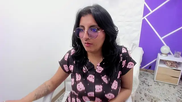 Snapshot of Alliccee chatting on February 2025 10:30:01 PM Alliccee online show from February 2025 10:30:01 PM