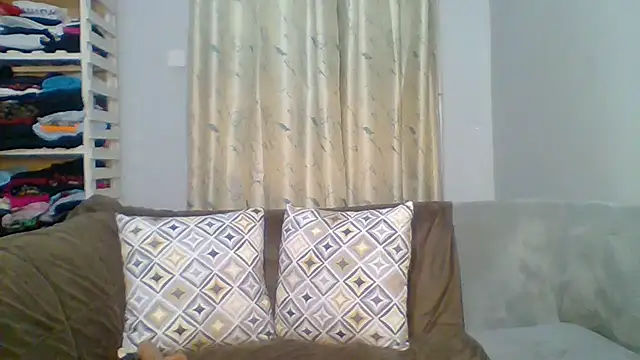 Snapshot of Petite_254 chatting on May 2026 10:19:01 PM Petite 254 online show from May 2026 10:19:01 PM