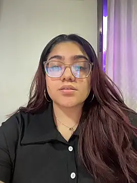 KathyGonzalez online show from November 2025 09:04:01 PM