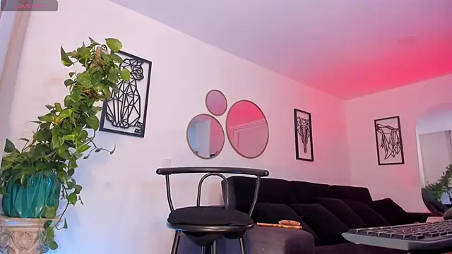 Snapshot of The_queen_of_pleasure chatting on February 2026 01:13:02 AM The queen of pleasure online show from February 2026 01:13:02 AM