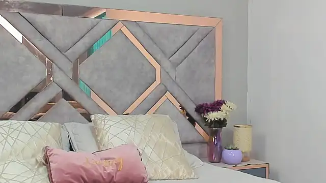 Victoriabecker online show from January 2025 08:49:01 PM